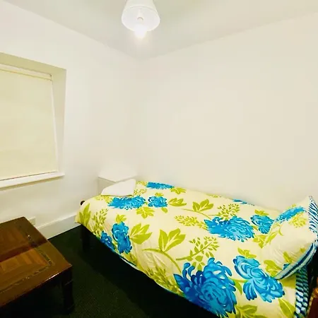 Tow Bedroom Apartment In Central London Exterior photo